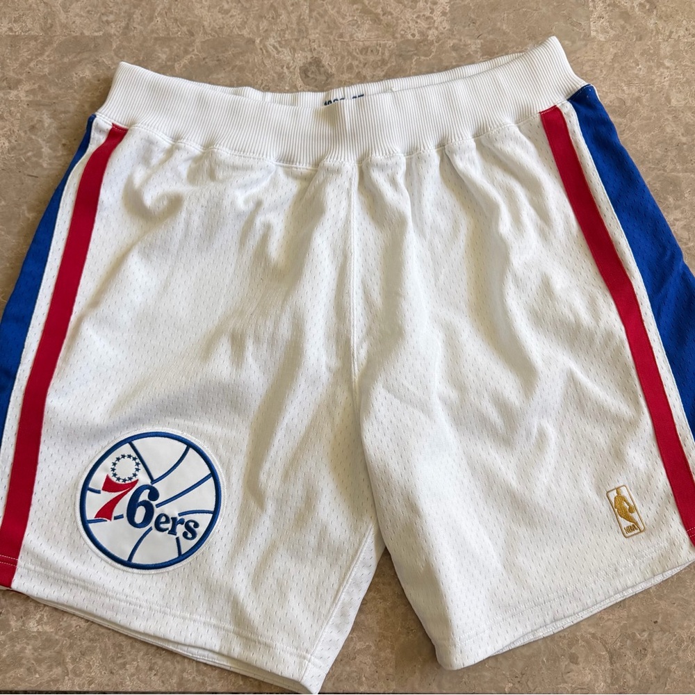 Mitchell & Ness White / Red / Blue 76ers Basketball Shorts